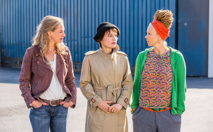 FREUNDINNEN – ALLE FÜR EINE (2015)