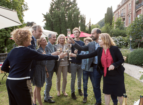 HOTEL HEIDELBERG (F5) VATER SEIN DAGEGEN SEHR (2017)